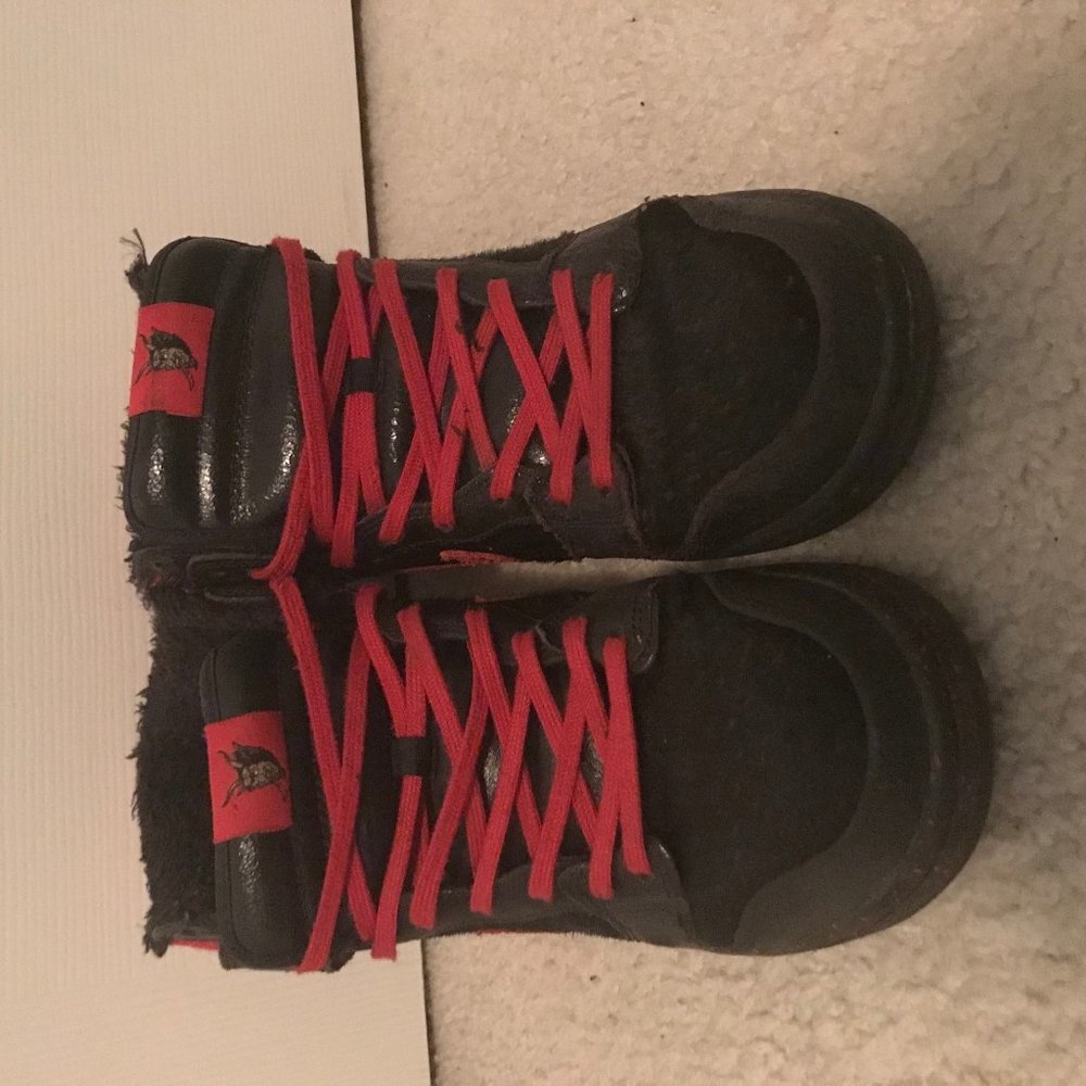 NIKE SB KRAMPUS